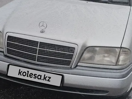 Mercedes-Benz C 180 1994 года за 1 700 000 тг. в Астана – фото 6