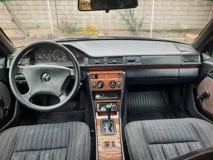 Mercedes-Benz E 230 1992 года за 680 000 тг. в Алматы – фото 4