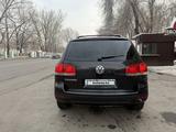Volkswagen Touareg 2003 года за 4 200 000 тг. в Алматы – фото 4