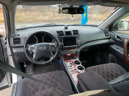 Toyota Highlander 2011 года за 13 000 000 тг. в Астана – фото 15