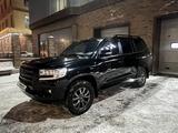 Toyota Land Cruiser 2018 года за 33 800 000 тг. в Семей