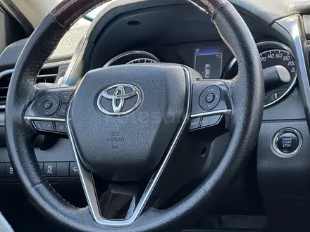 Toyota Camry 2020 года за 13 800 000 тг. в Актау – фото 7