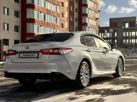 Toyota Camry 2021 года за 13 700 000 тг. в Усть-Каменогорск – фото 6