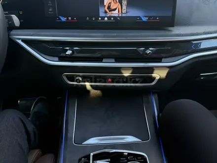 BMW X7 2024 года за 73 000 000 тг. в Астана – фото 11