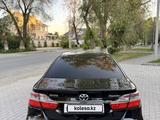 Toyota Camry 2016 года за 8 500 000 тг. в Уральск – фото 5