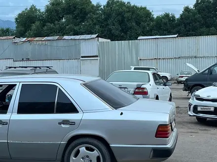 Mercedes-Benz E 230 1992 года за 1 700 000 тг. в Астана – фото 14