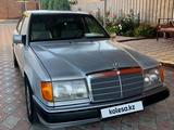 Mercedes-Benz E 230 1991 годаүшін2 300 000 тг. в Алматы