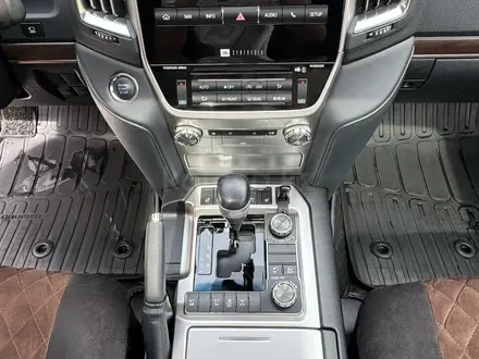 Toyota Land Cruiser 2018 года за 43 000 000 тг. в Шымкент – фото 17