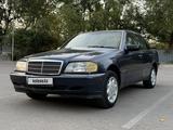 Mercedes-Benz C 180 1997 года за 1 200 000 тг. в Алматы – фото 2