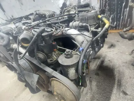 Двигатель Mercedes Benz М102 за 500 000 тг. в Караганда – фото 3