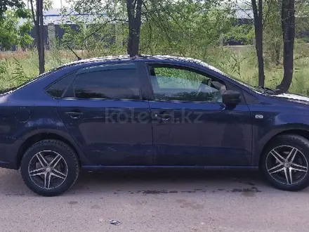 Volkswagen Polo 2014 года за 2 750 000 тг. в Алматы – фото 3