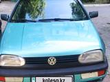 Volkswagen Golf 1993 годаүшін1 200 000 тг. в Тараз