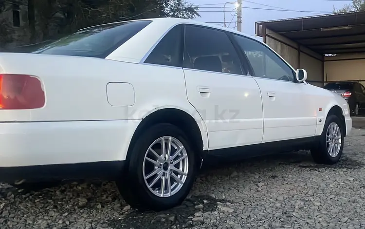 Audi A6 1995 годаүшін1 900 000 тг. в Аксай