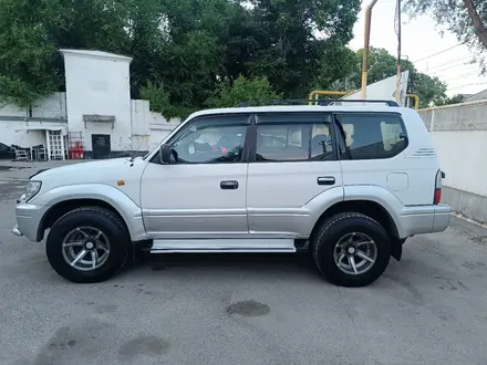 Toyota Land Cruiser Prado 2001 года за 7 300 000 тг. в Алматы – фото 21