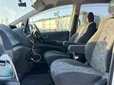 Toyota Estima 2005 года за 6 000 000 тг. в Актобе – фото 3