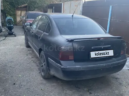 Volkswagen Passat 1999 года за 850 000 тг. в Аксу – фото 3