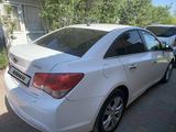 Chevrolet Cruze 2013 года за 3 650 000 тг. в Актобе – фото 2