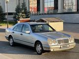 Mercedes-Benz E 320 1998 года за 3 600 000 тг. в Алматы – фото 4