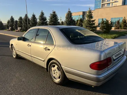 Mercedes-Benz E 320 1998 года за 3 600 000 тг. в Алматы – фото 7