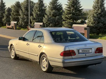 Mercedes-Benz E 320 1998 года за 3 600 000 тг. в Алматы – фото 8
