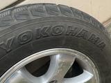 Шины с дисками за 400 000 тг. в Атырау – фото 2