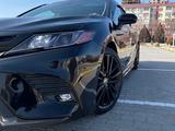 Toyota Camry 2018 года за 11 000 000 тг. в Актау