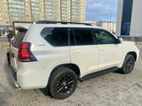 Toyota Land Cruiser Prado 2022 года за 26 500 000 тг. в Актау – фото 3