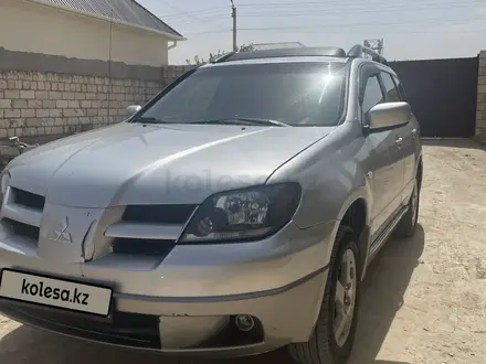 Mitsubishi Outlander 2003 годаүшін3 000 000 тг. в Актау