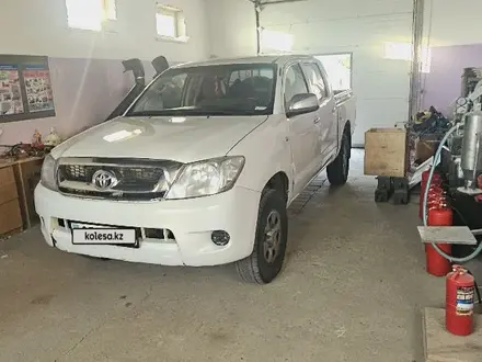 Toyota Hilux 2007 года за 3 500 000 тг. в Уральск – фото 6