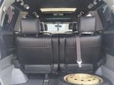 Toyota Alphard 2005 года за 6 990 000 тг. в Атырау – фото 5