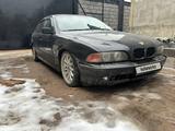 BMW 523 1996 года за 1 900 000 тг. в Алматы