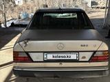 Mercedes-Benz E 220 1993 годаfor1 300 000 тг. в Алматы – фото 4