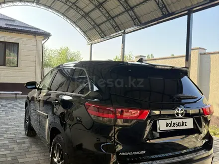 Toyota Highlander 2017 года за 16 000 000 тг. в Алматы – фото 5