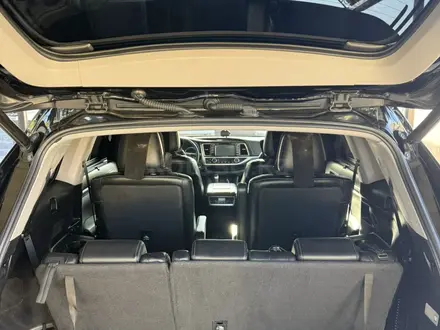 Toyota Highlander 2017 года за 16 000 000 тг. в Алматы – фото 8