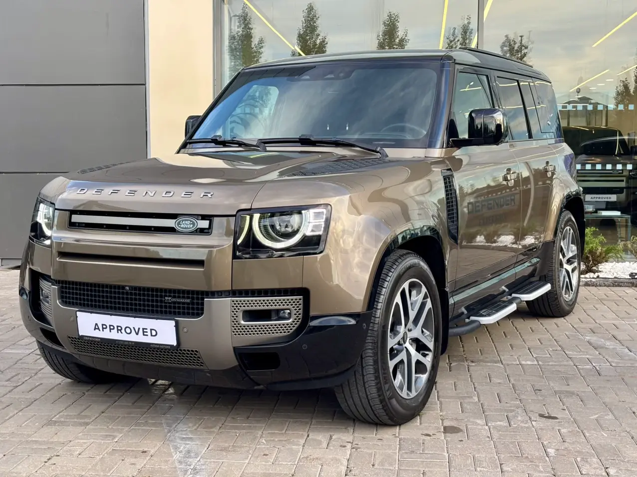 Land Rover Defender, 2023