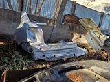 Задние крылья крыша пороги в отличном состоянии за 20 000 тг. в Костанай