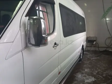 Mercedes-Benz Sprinter 2009 года за 13 500 000 тг. в Караганда