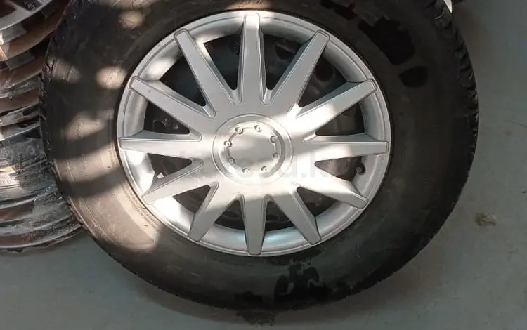 Шины с дисками за 70 000 тг. в Актобе