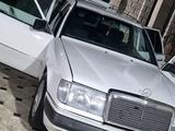 Mercedes-Benz E 230 1993 года за 1 500 000 тг. в Шымкент