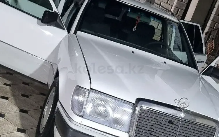 Mercedes-Benz E 230 1993 года за 1 500 000 тг. в Шымкент