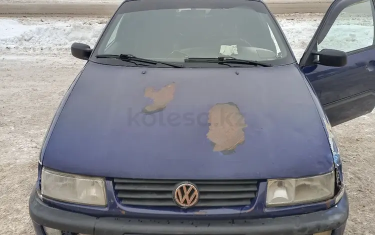 Volkswagen Passat 1994 годаүшін1 200 000 тг. в Караганда