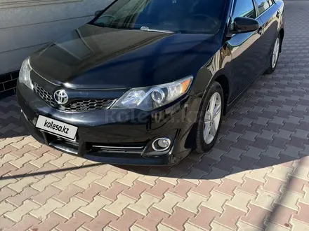 Toyota Camry 2013 года за 5 600 000 тг. в Актобе