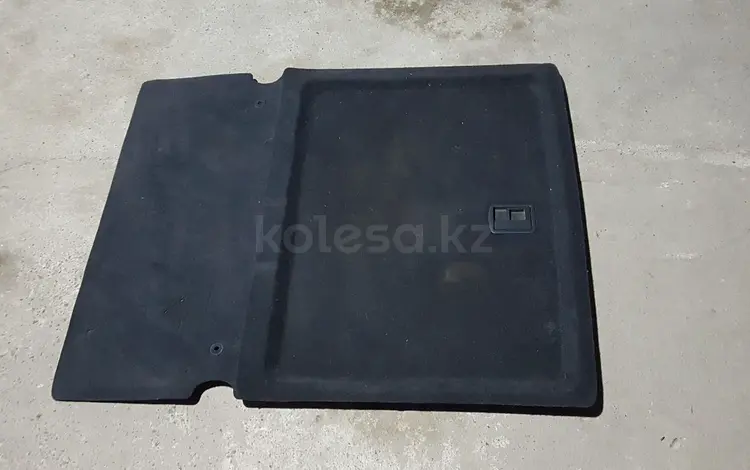 Обшивки багажника палас коврик на Audi A8 D3 за 10 000 тг. в Шымкент