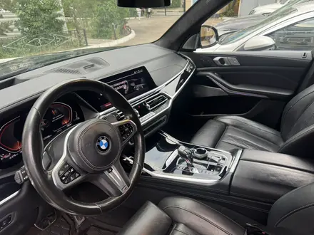 BMW X7 2019 года за 33 000 000 тг. в Астана