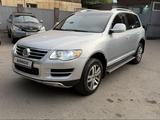 Volkswagen Touareg 2007 годаүшін8 500 000 тг. в Алматы – фото 2