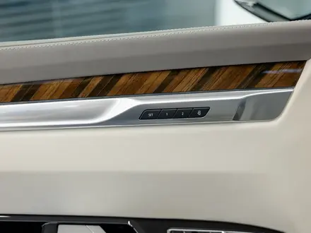 Cadillac Escalade Premium Luxury Platinum 2025 года за 94 900 000 тг. в Атырау – фото 25