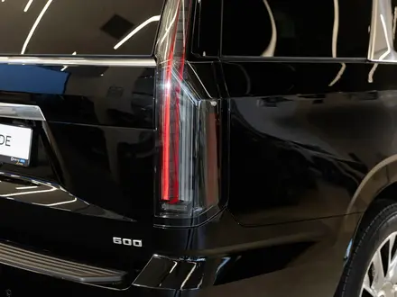 Cadillac Escalade Premium Luxury Platinum 2025 года за 94 900 000 тг. в Атырау – фото 47