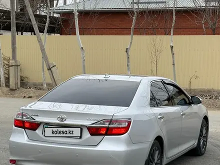 Toyota Camry 2016 года за 12 250 000 тг. в Атырау – фото 4