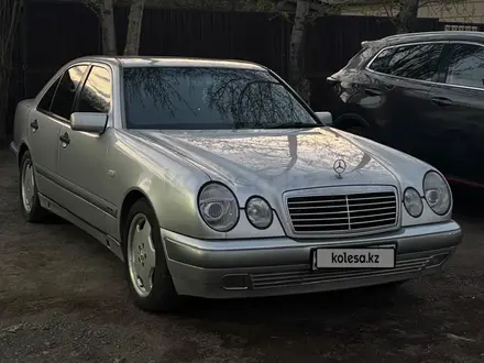 Mercedes-Benz E 320 1998 года за 2 803 000 тг. в Астана – фото 6