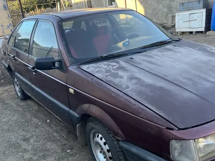 Volkswagen Passat 1991 года за 550 000 тг. в Уральск – фото 2